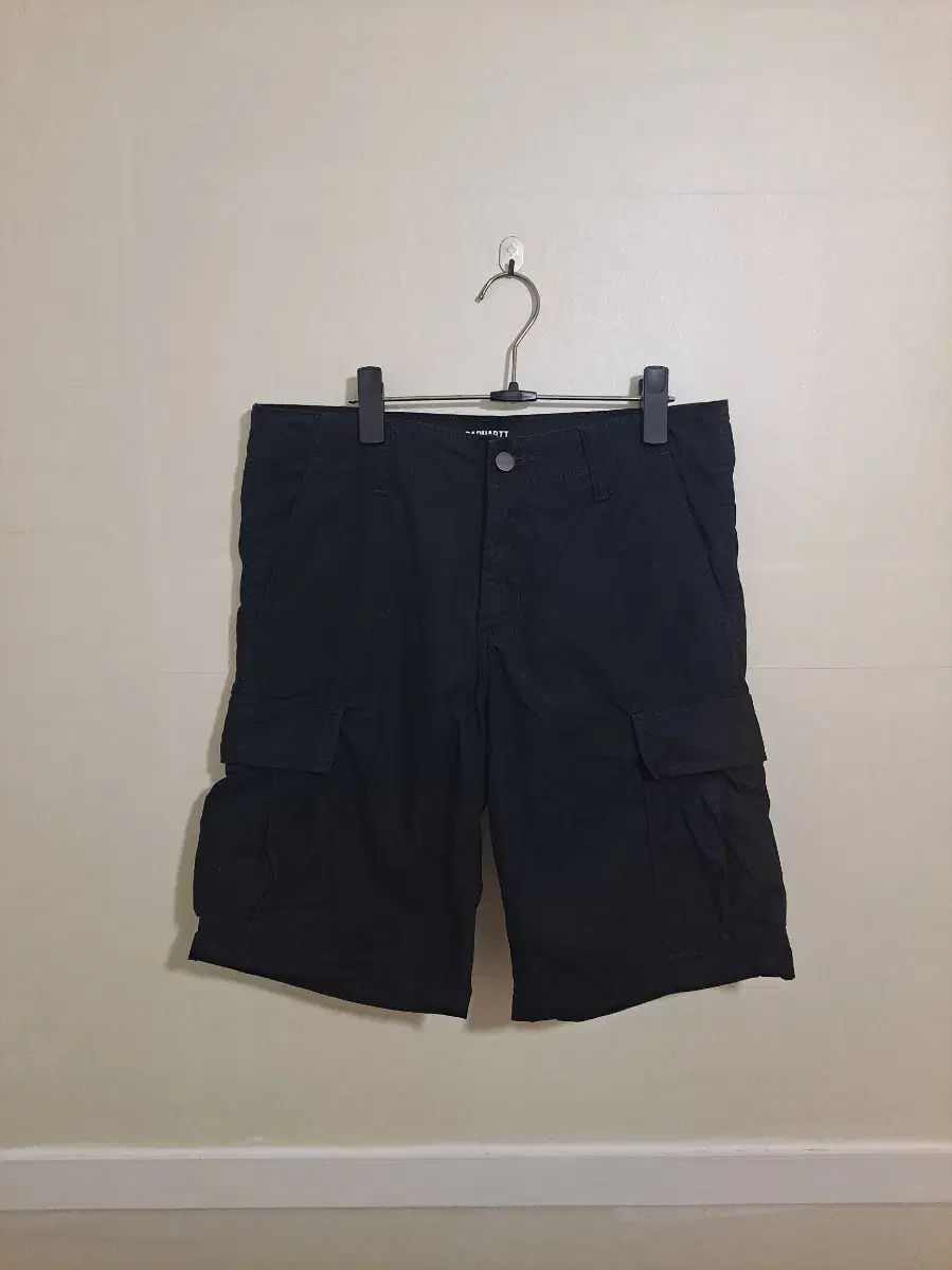 Carhartt カーハート カーゴ ハーフパンツ ブラック 32サイズ