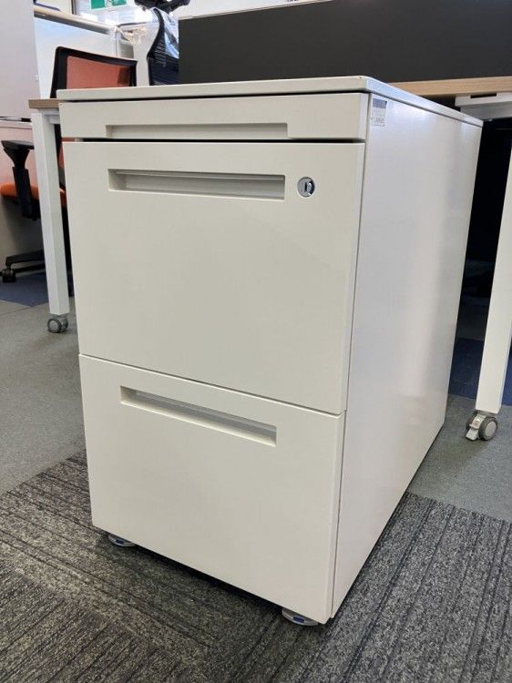 【中古品】コクヨ ワークフィットシリーズ 1400平デスク+ワゴンセット SDT-WF147MP2NN ナチュラル 【中古品】コクヨ ワークフィットシリーズ 1400平デスク+ワゴンセット SDT-WF147MP2NN ナチュラル