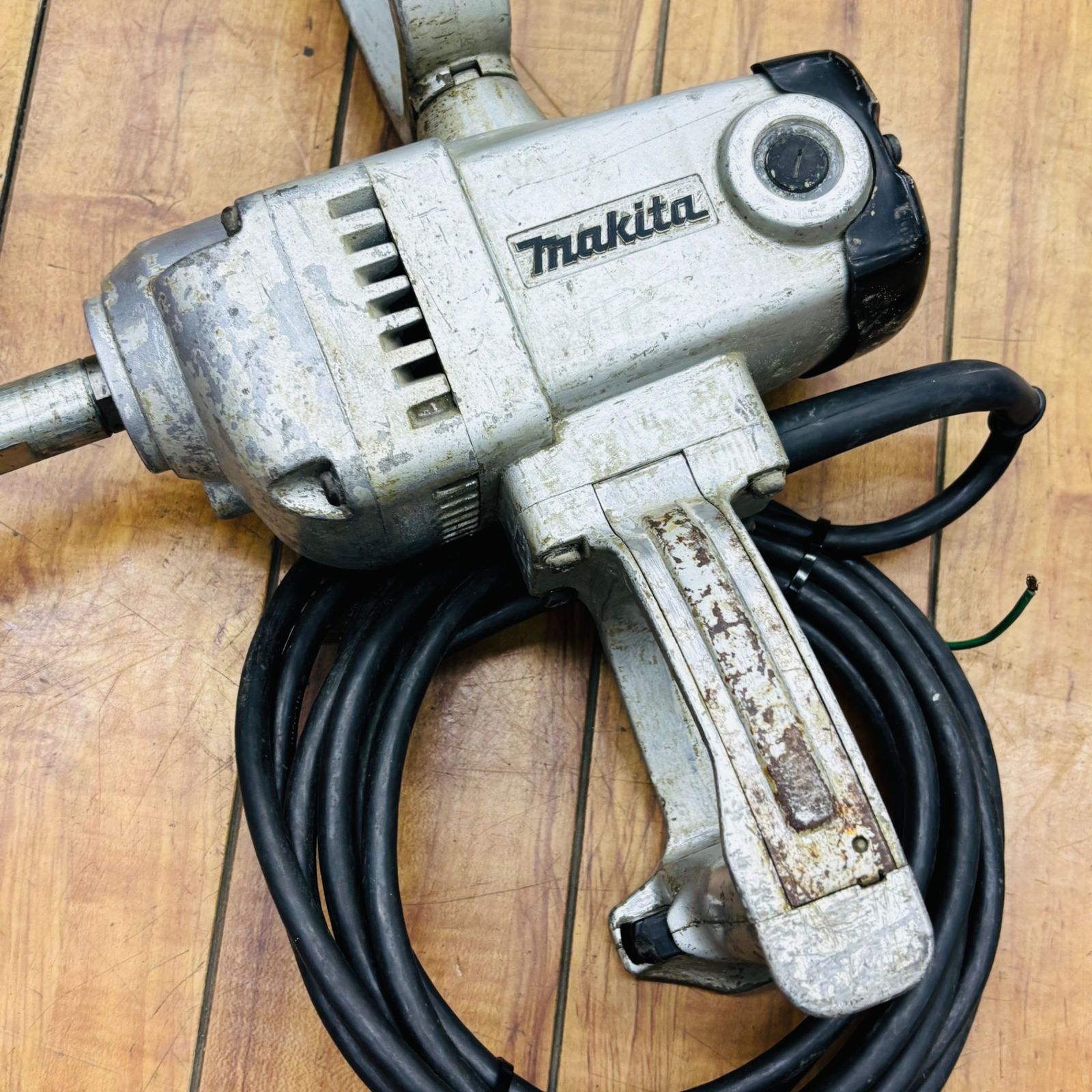 マキタ(makita) 高粘度用 カクハン機 UT2400 【リライズ蓮田店】