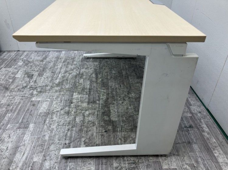 【中古品】オカムラ 1400平デスク+ワゴンセット ナチュラル