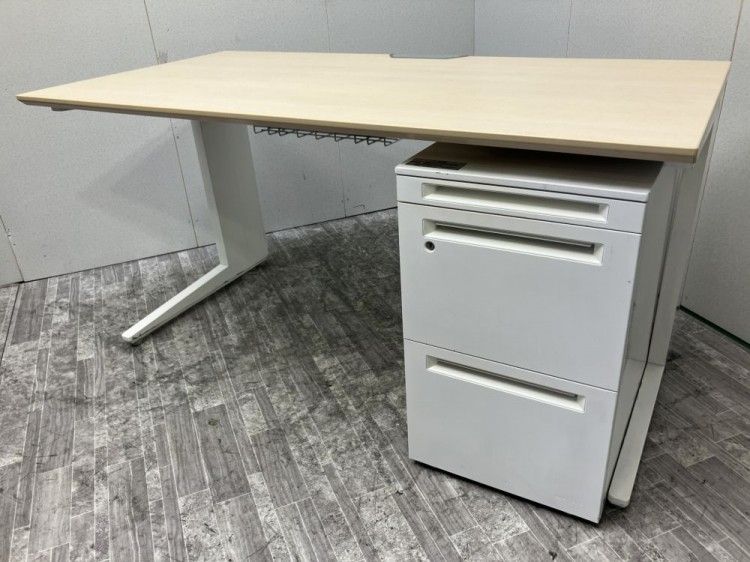 【中古品】オカムラ 1400平デスク+ワゴンセット ナチュラル