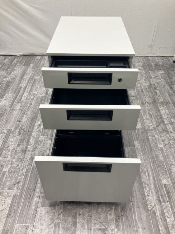 【中古品】プラス フラットラインシリーズ 1400平デスク+ワゴンセット SP-147HWH/SP-046SC-B3 ホワイト