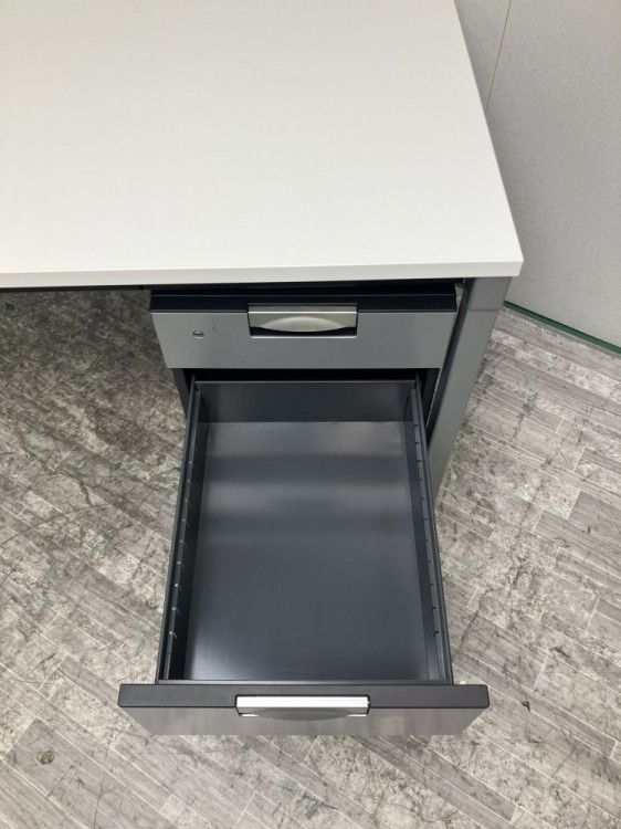 【中古品】コクヨ デルフィシリーズ 1200平デスク+ワゴンセット SDT-DU127PAW ホワイト