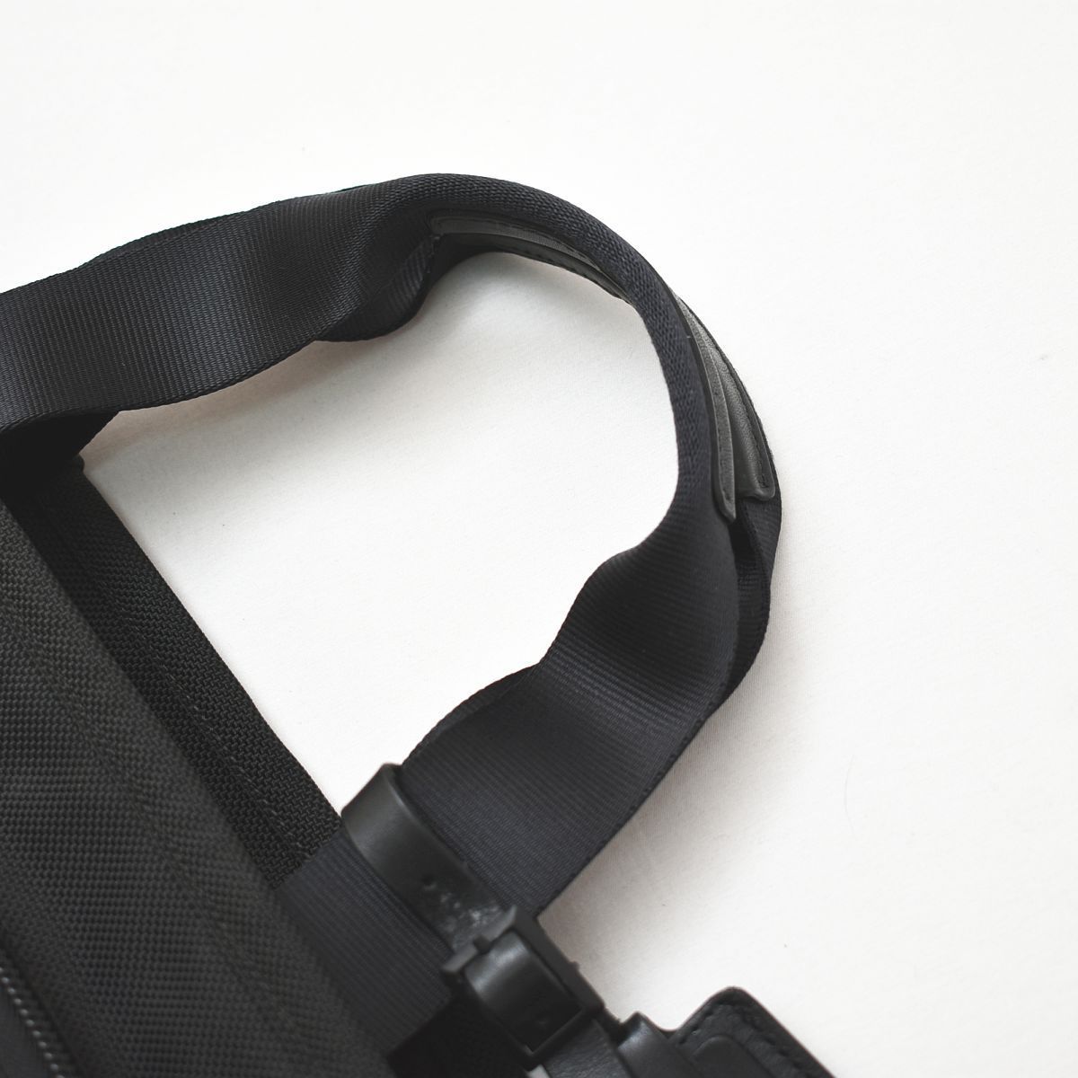 美品】 トゥミ TUMI 26198DH Tall Tote トール トートバッグ バリ