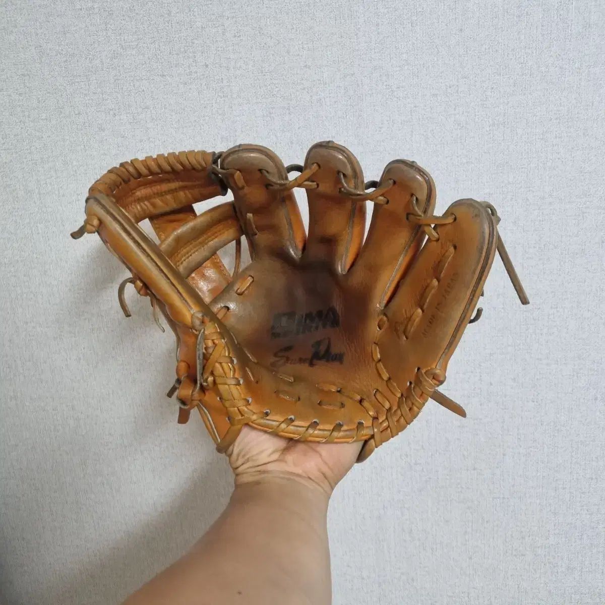 シュープル 日本製 内野グローブ 12,233円