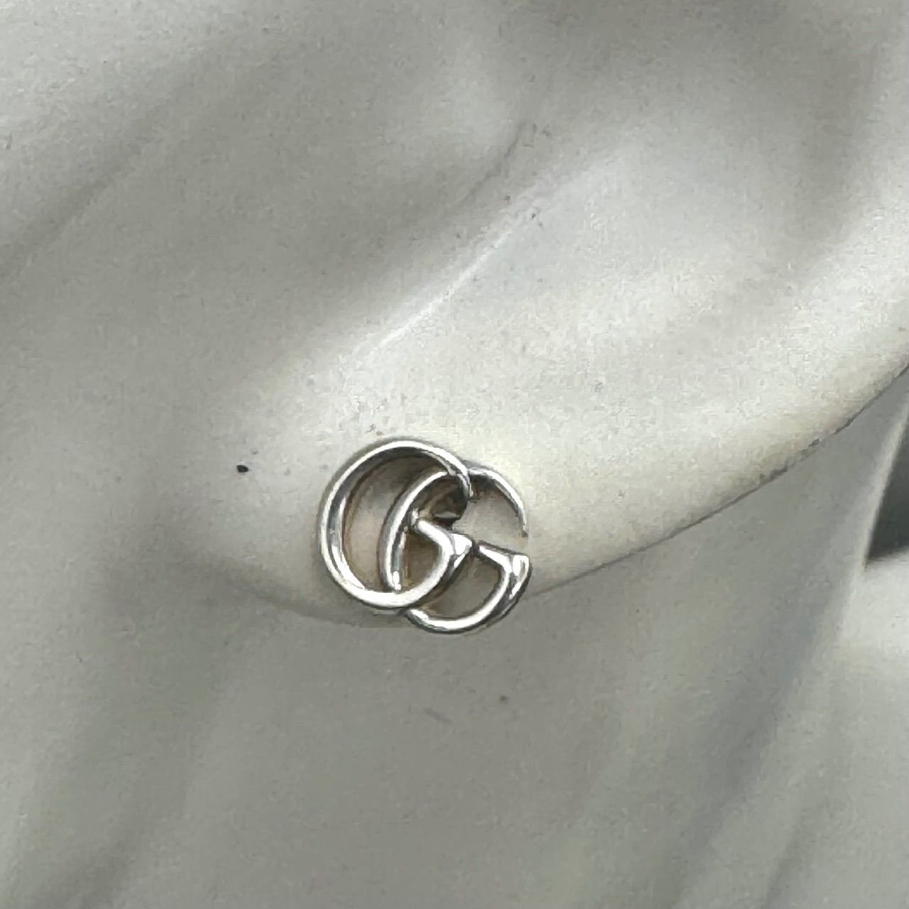 GUCCI マーモント ダブルG スタッズ 片耳 ピアス 7-12b-32 - メルカリ