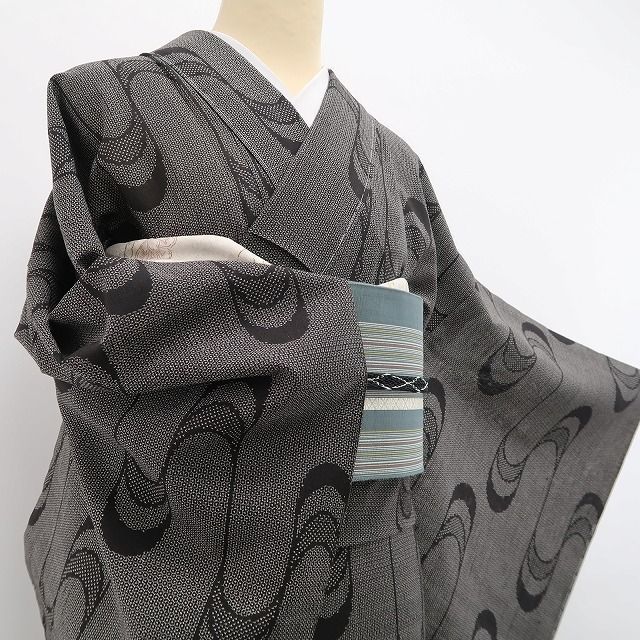 新品・夏結城紬】紗紬 夏着物 正絹 仕付け糸付 tomihisa“モダンに