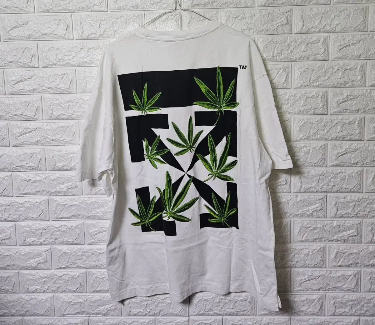 オフホワイト WITH アロー スケート オーバ 半袖Tシャツ 出品