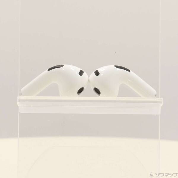 ソフマップ 〔中古品〕 Lightning充電ケース付き AirPods 第3世代 MPNY3J／A【349】