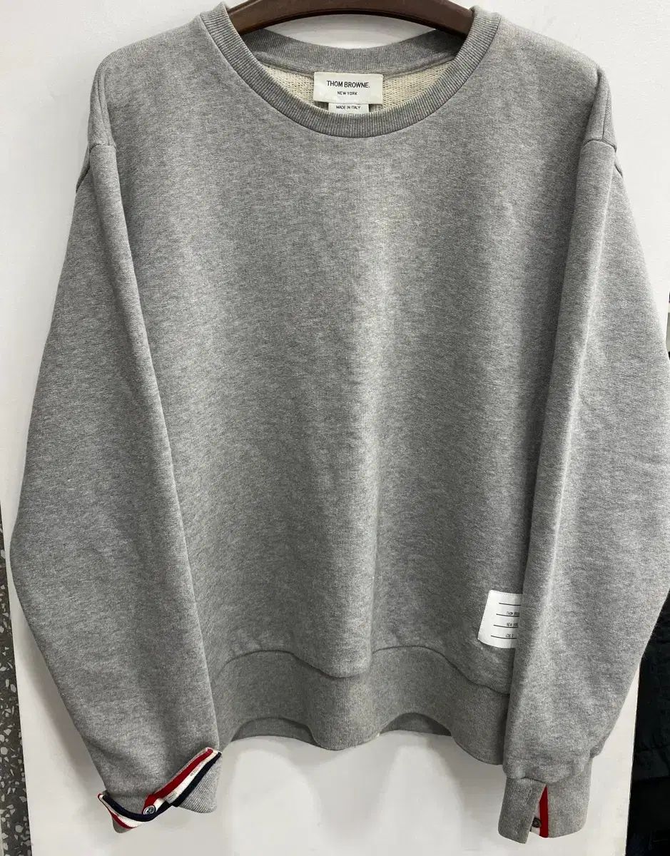 3サイズ/在庫処分 正規品 Thom Browne トム・ブラウン 白 3本線 スウェット グレー
