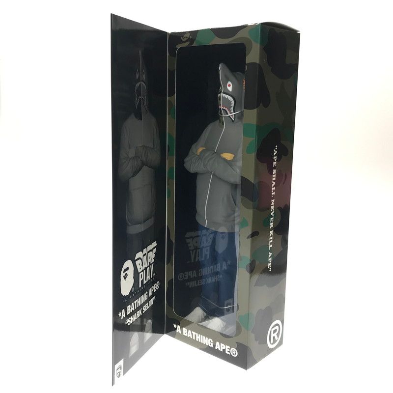 中古美品】 A BATHING APE アベイシングエイプ SHARK SEIJIN FIGURE