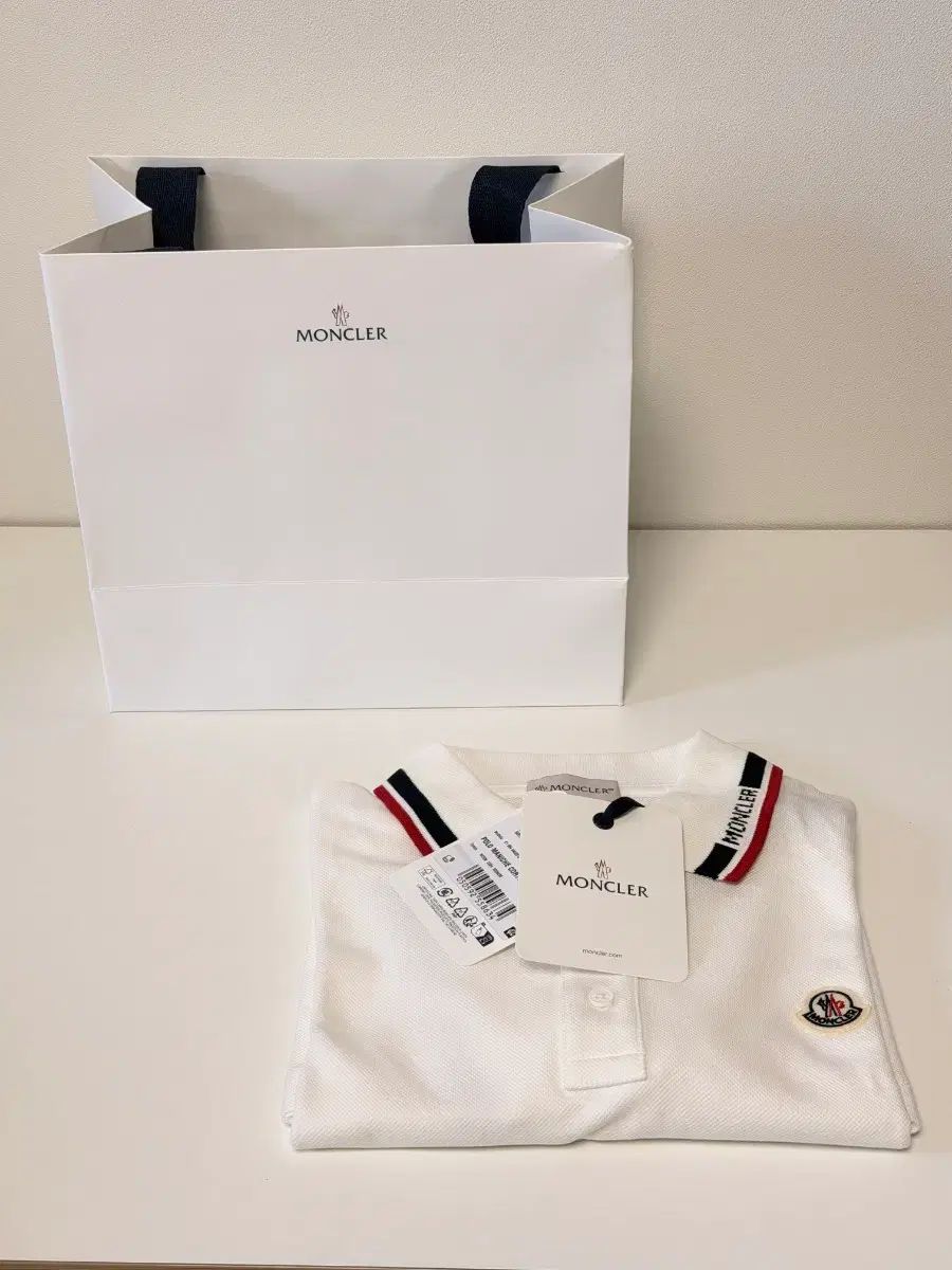 (新品 韓国国内正規品) MONCLER モンクレール キッズ カラーTシャツ 12A 白