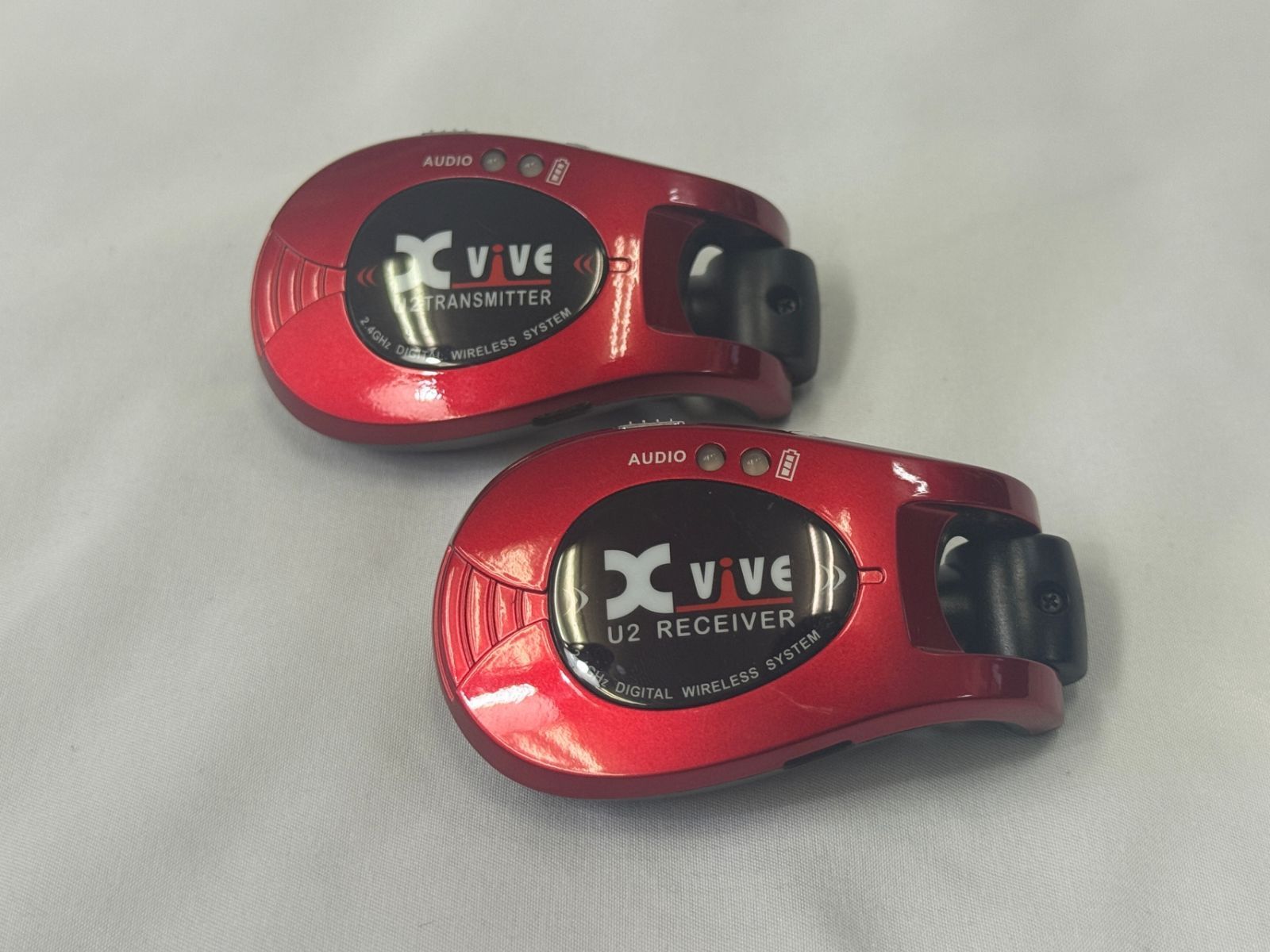 Xvive U2 ギターワイヤレスシステム レッド