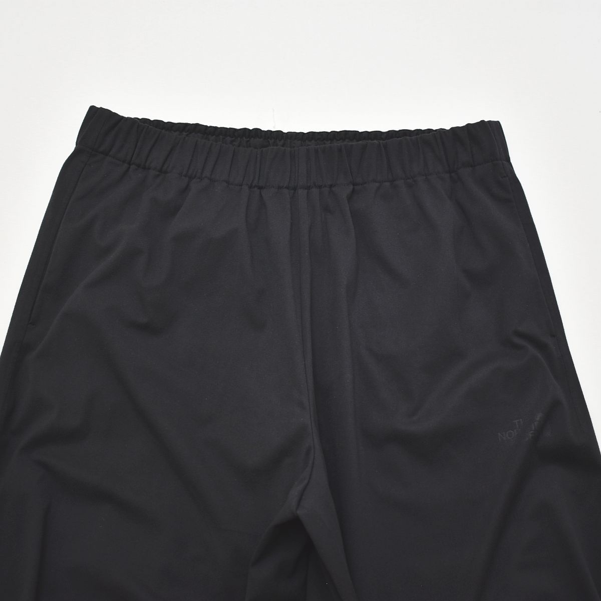 【上質】 ノースフェイス THE NORTH FACE NB32560 テックラウンジパンツ イージーパンツ デイリーウエア タウンカジュアル L ブラック メンズ