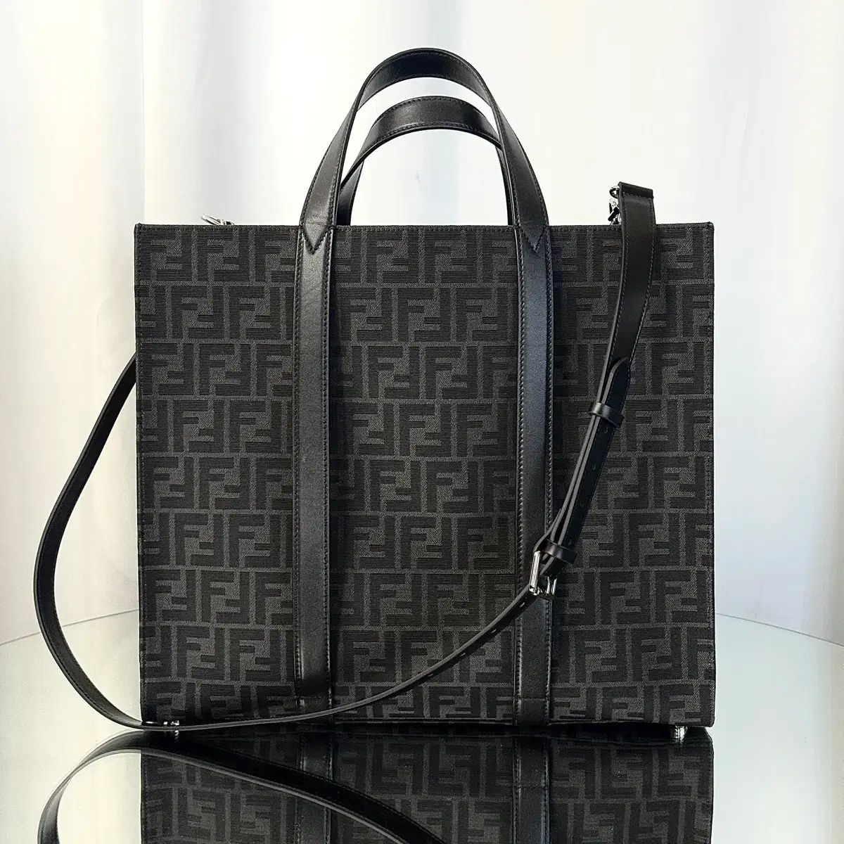 25SS FENDI フェンディ FF ジャカード ショッパーバッグ トートバッグ