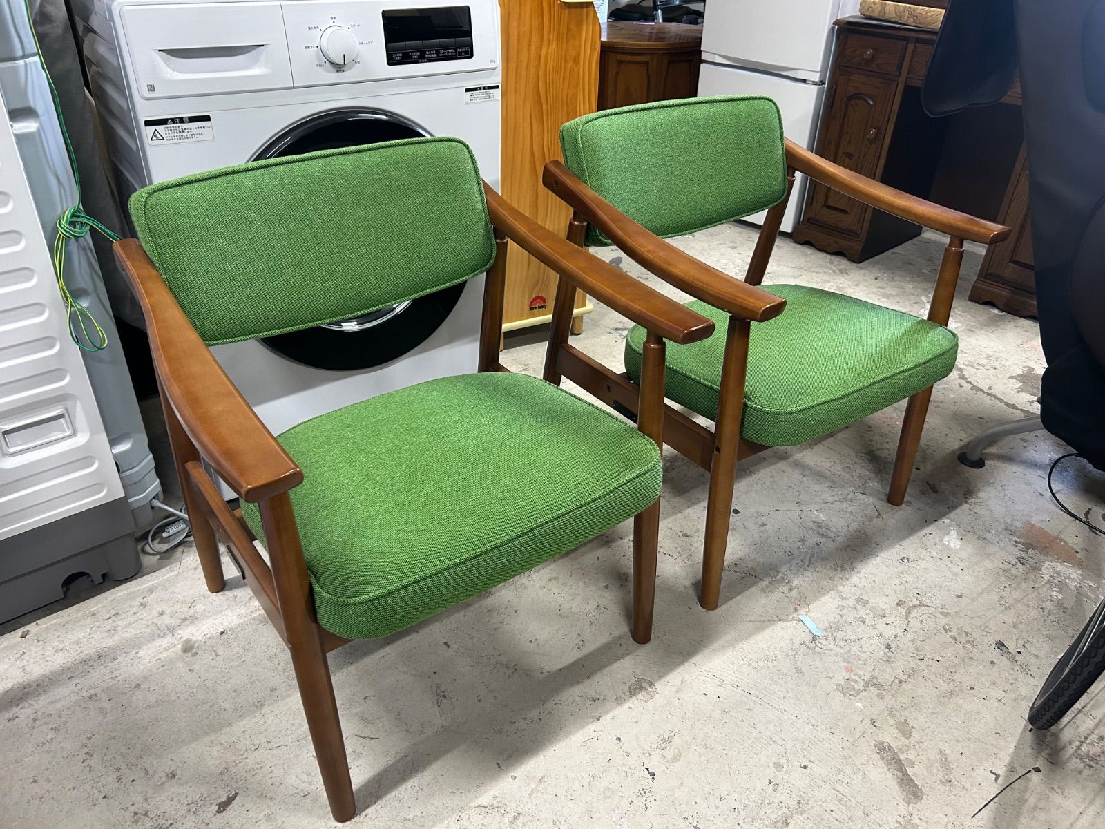 【美品】カリモク60 Dチェア　タープグリーン　2セット