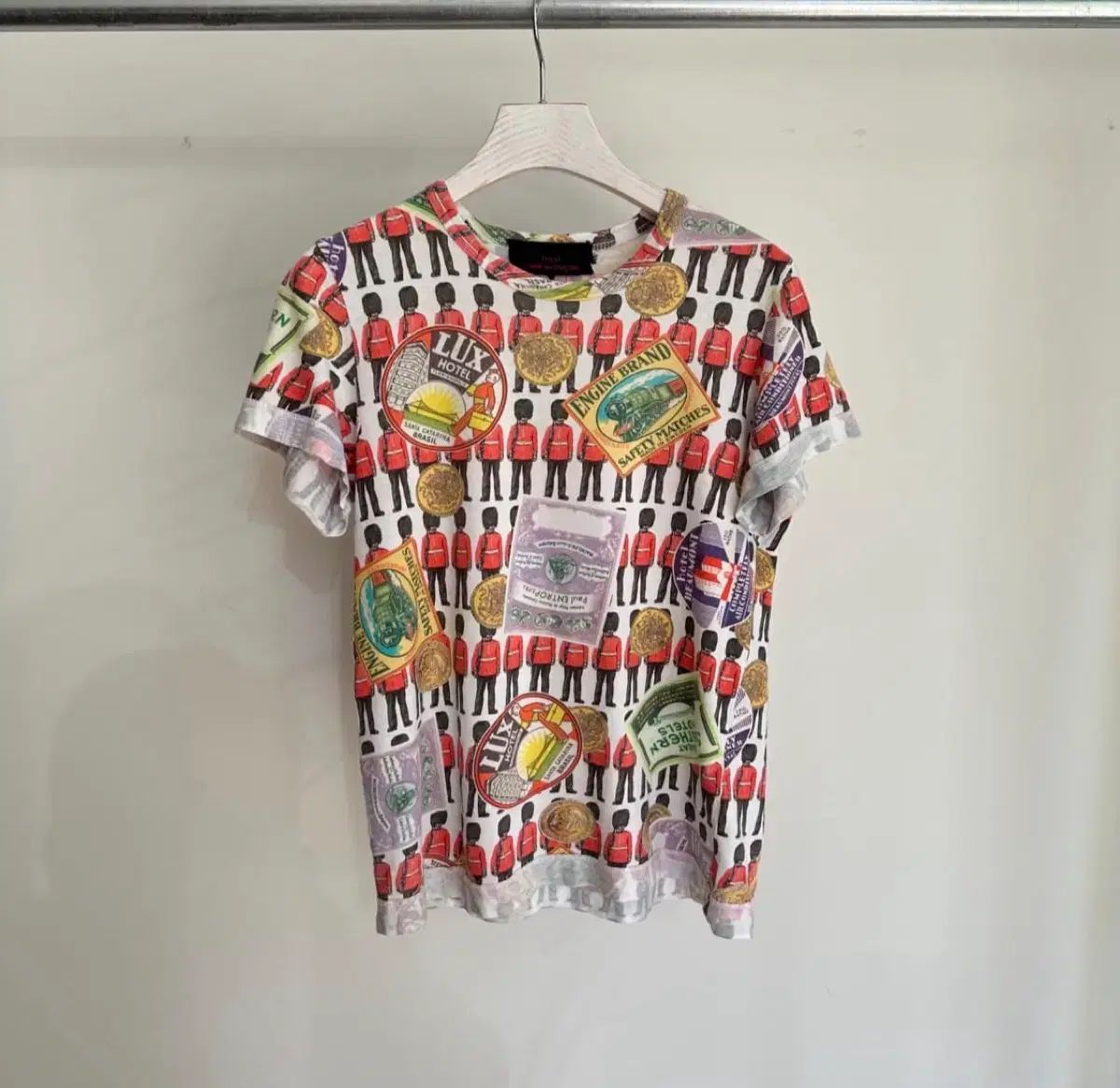 トリコットCOMME des GARCONS コム・デ・ギャルソン 英国近衛隊 プリンティング 半袖 Tシャツ s