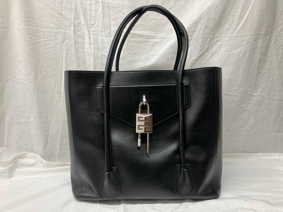 GIVENCHY／アンティゴナロック／ラージトート／ブラック系／トートバッグ