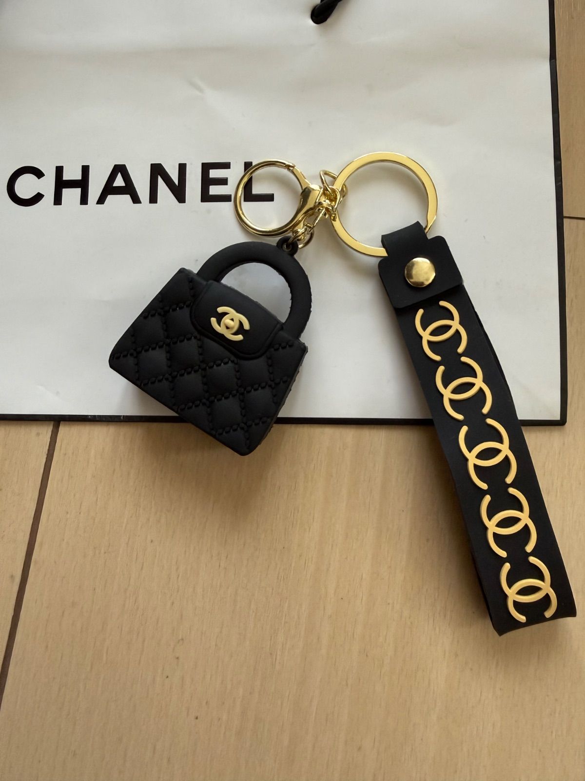 シャネル ノベルティ ショルダーバッグ バッグ 白 【未使用】 BTS 人気