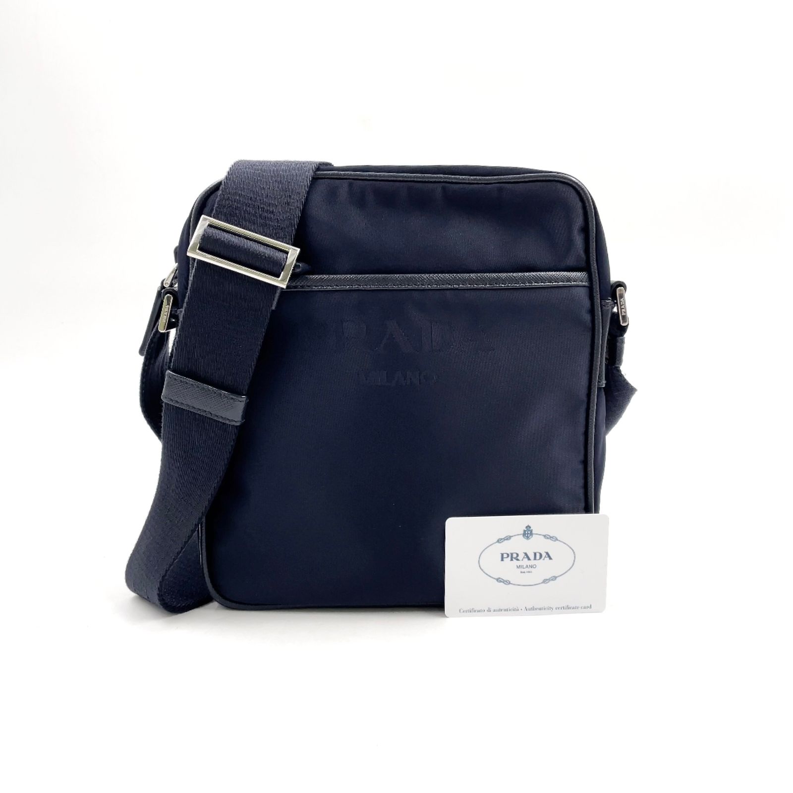 新着】PRADA ナイロン×サフィアーノレザー スクエア ナイロン