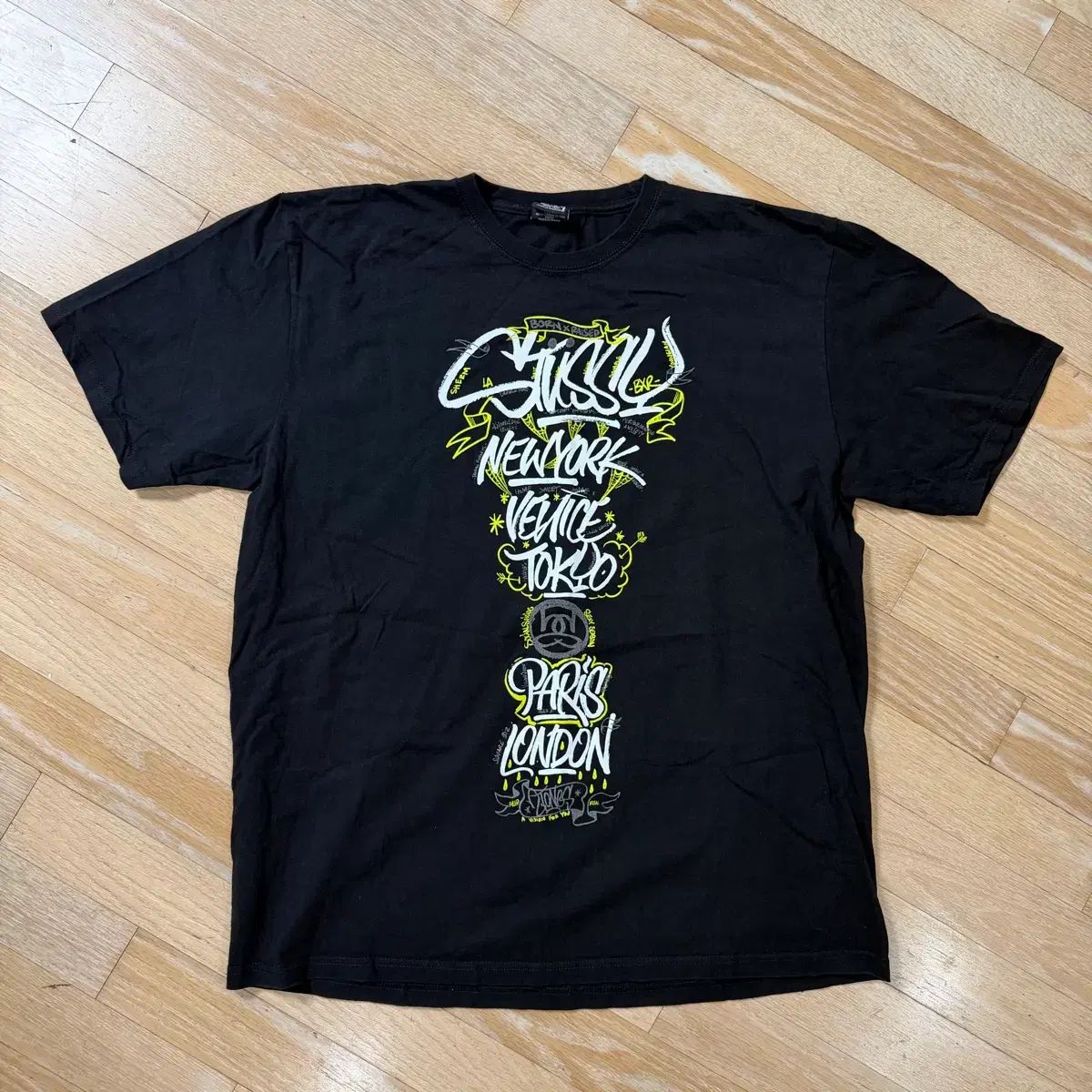 STUSSY × BORN x RAISED ハンドスタイル Tシャツ ブラック
