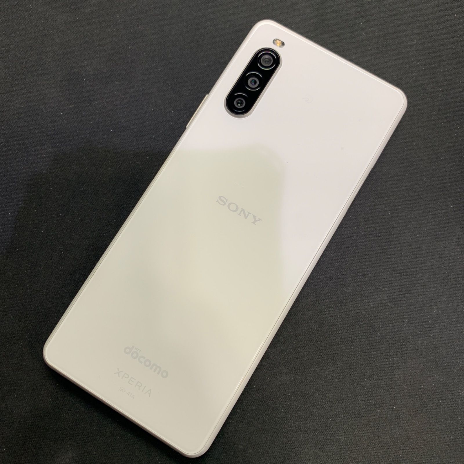 訳あり】Xperia 10 II docomo 64GB ホワイト - メルカリ