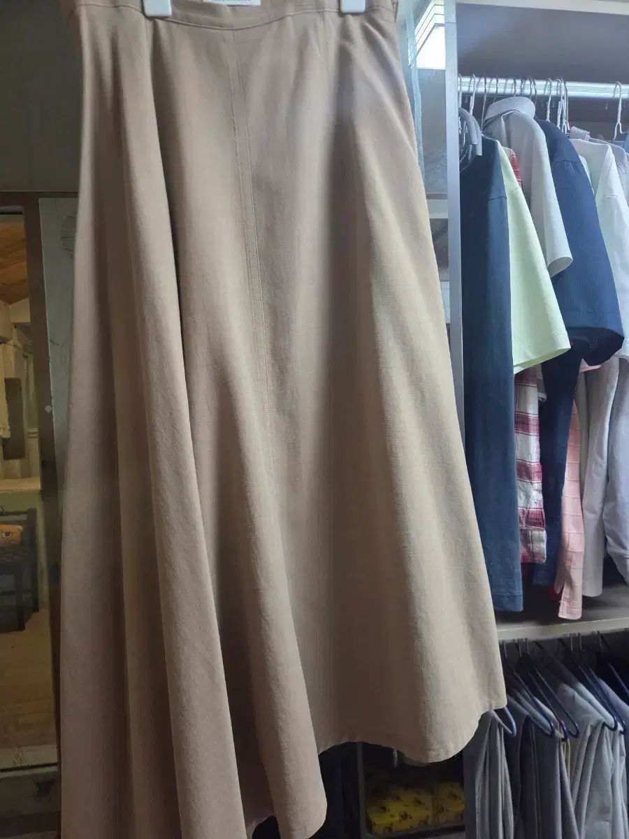 ハンサム the CASHMERE スカート