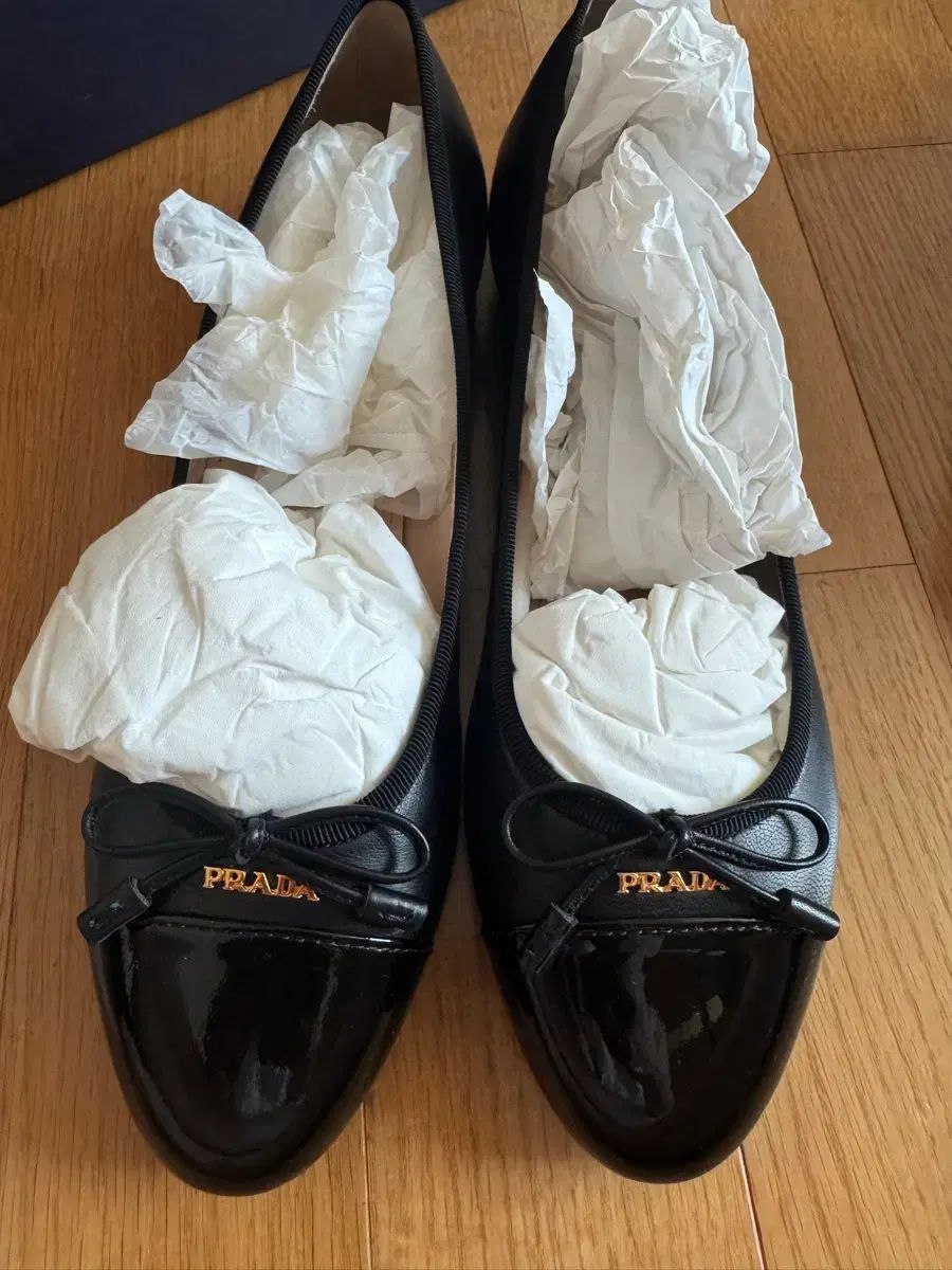 プラダ ブラック フラット シューズ 新品 37 5