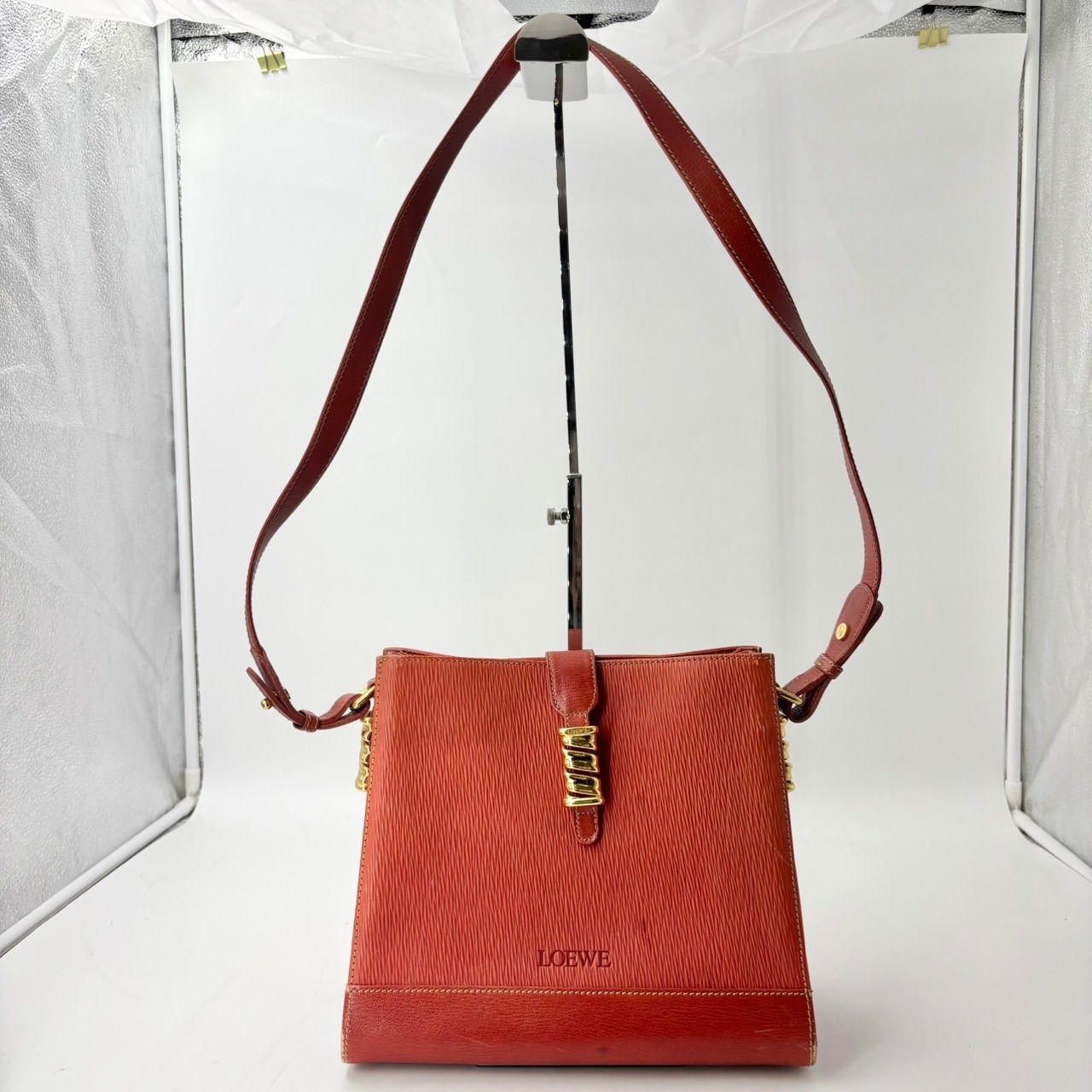 LOEWE ロエベ ベラスケス ショルダーバッグ 斜め掛け レザー
