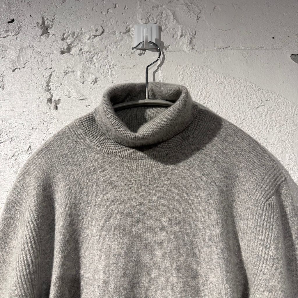 極美品✨22AW セオリー カシミヤ混タートルネックニットTERRY MISTO theory セオリー Cashmere Turtle Neck Knit タートルネック ニット 02