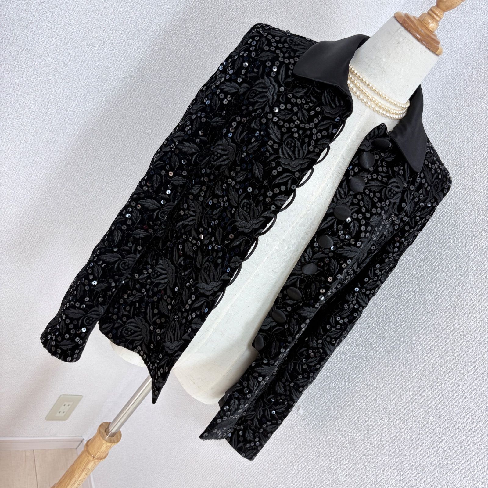 AKRIS アクリス スイス製 フラワー総刺繍 スパンコール シルクブレンド