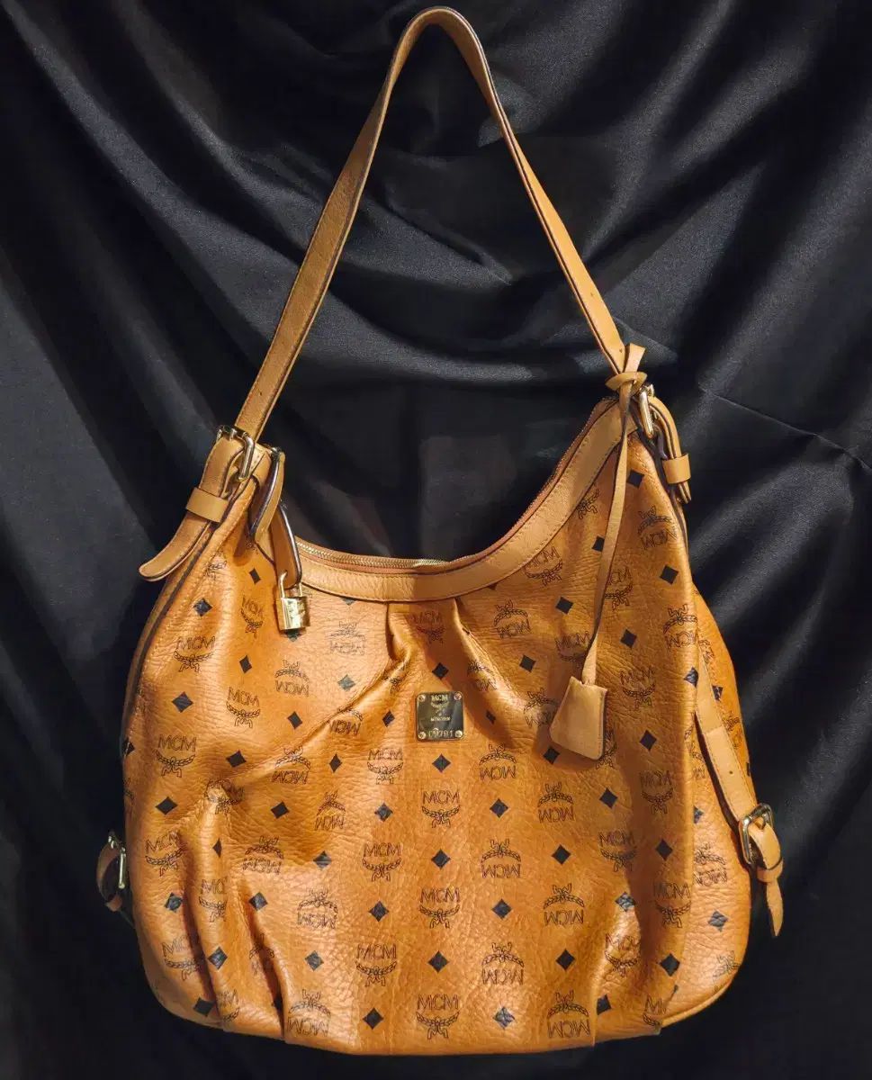 MCM ヴィセトス HOBO BAG ショルダーバッグ