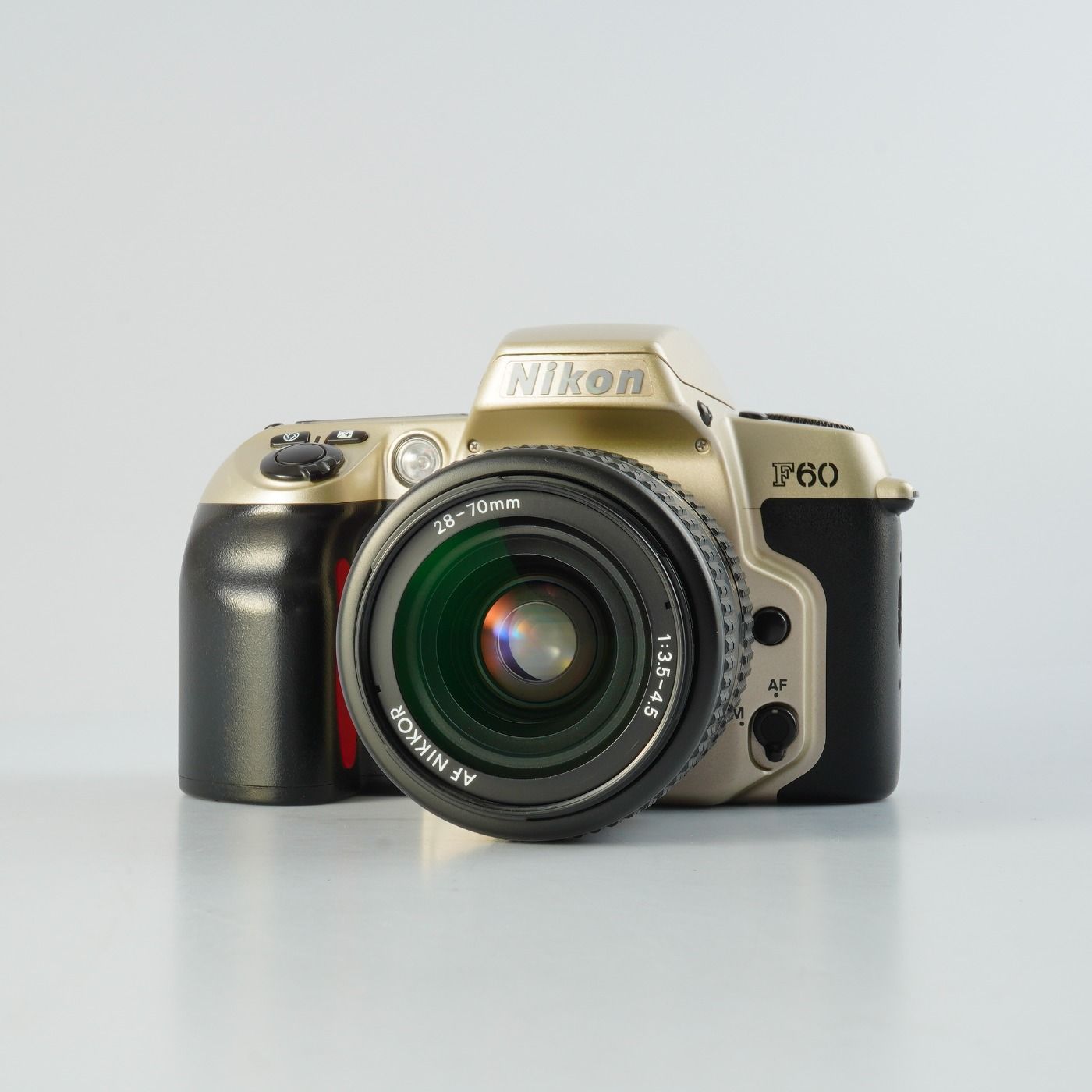 Nikon ニコン F60 ( N60 ) + AF Nikkor 28-70mm F/3.5-4.5 D AF フィルム一眼レフカメラ