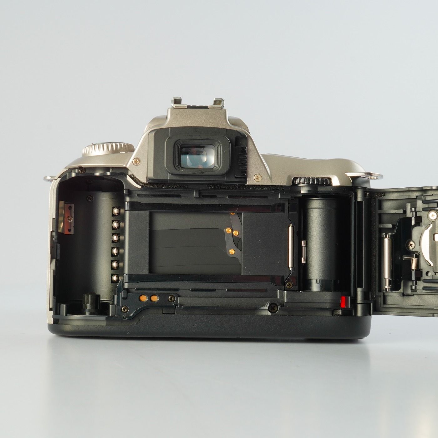 Nikon ニコン Us ( F55 ) + AF Nikkor 28-80mm F/3.3-5.6 G AF