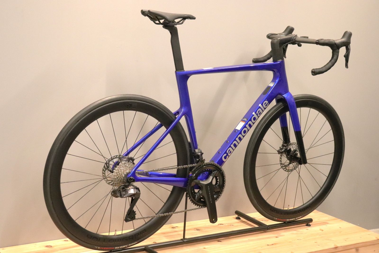 未使用 キャノンデール CANNONDALE スーパーシックス エボ SUPERSIX