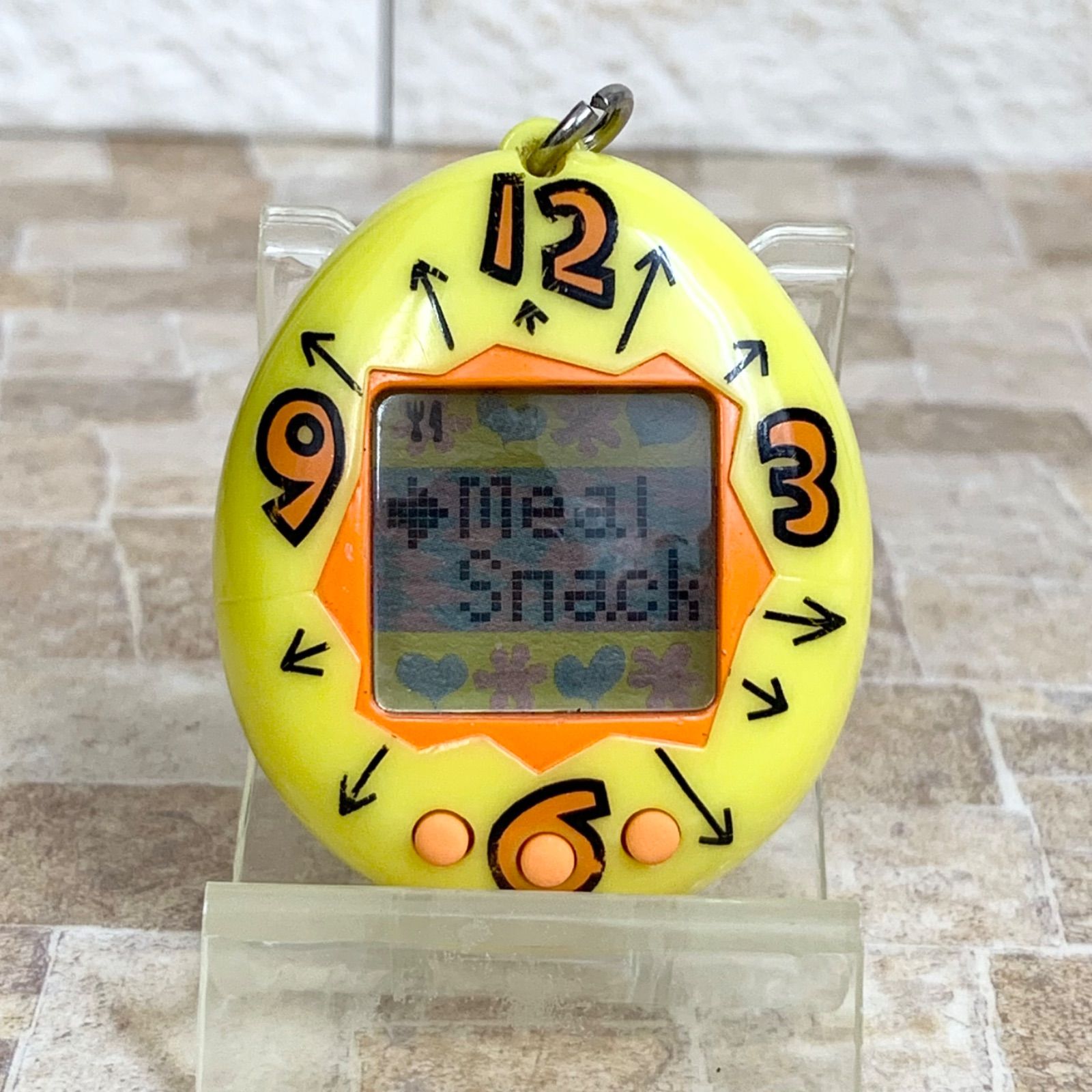 初代たまごっち 海外版 Original Tamagotchi イエロー 黄色 BANDAI