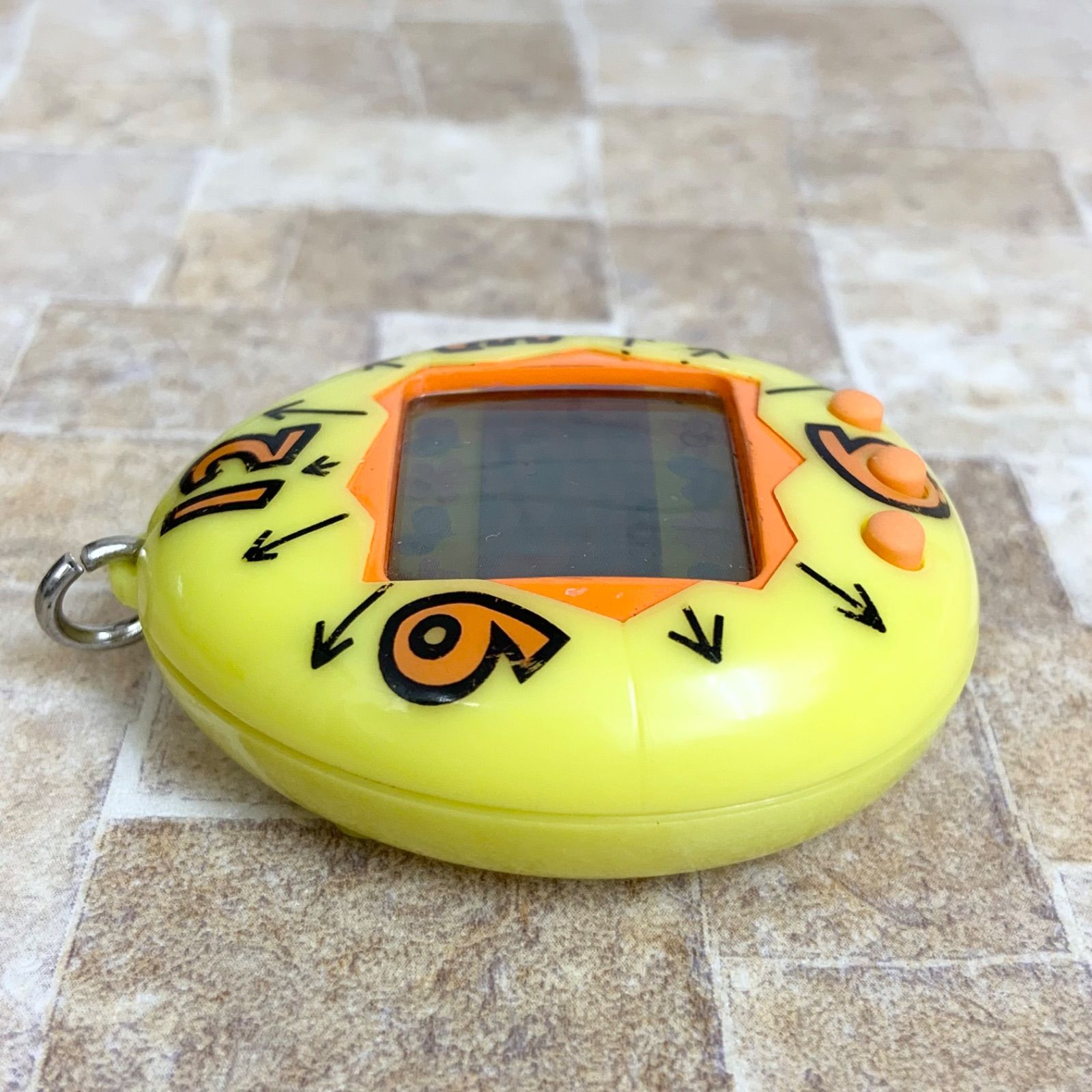 初代たまごっち 海外版 Original Tamagotchi イエロー 黄色 BANDAI