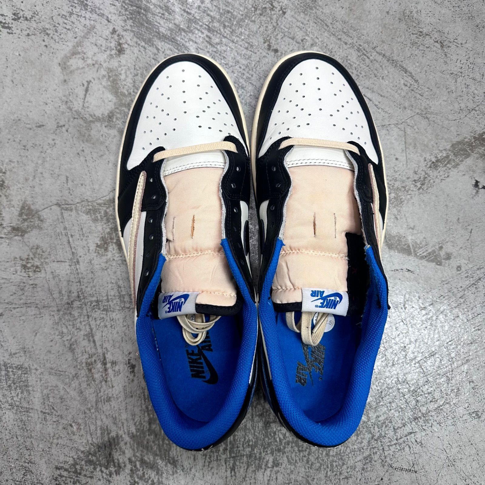 NIKE × TRAVIS SCOTT Air Jordan 1 Low OG SP 