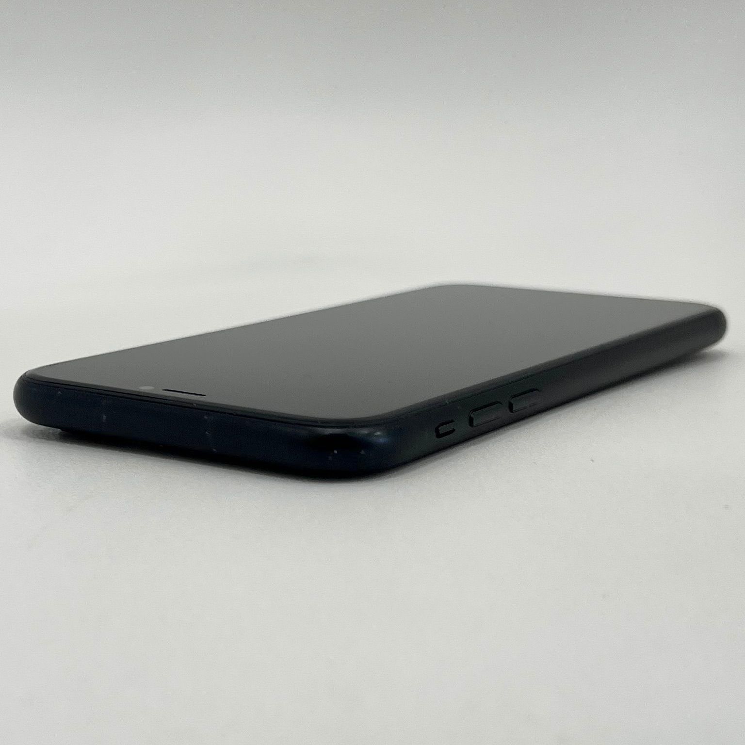 【ジャンク・動作品】iPhone XR ブラック 64GB SIMフリー ジャンク】iPhoneXR 64GB ブラック SIMフリー - メルカリ
