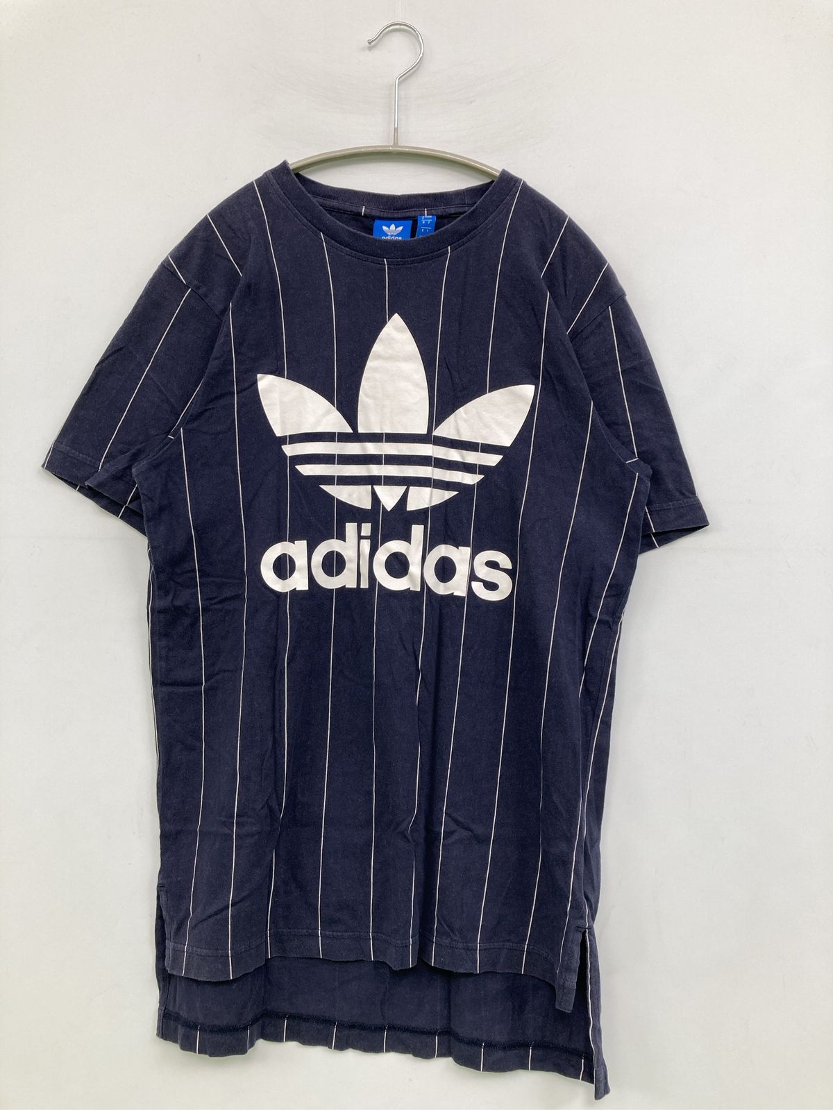 adidas アディダス Tシャツ/カットソー S ネイビー ストライプ柄 前面 