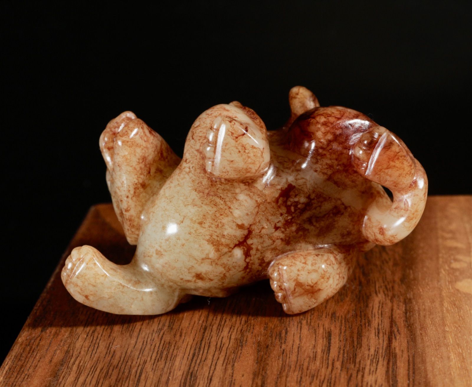 中古 和田玉風 辟邪瑞獣彫刻 把件 玉石製 瑞獣置物 中国美術 古玩
