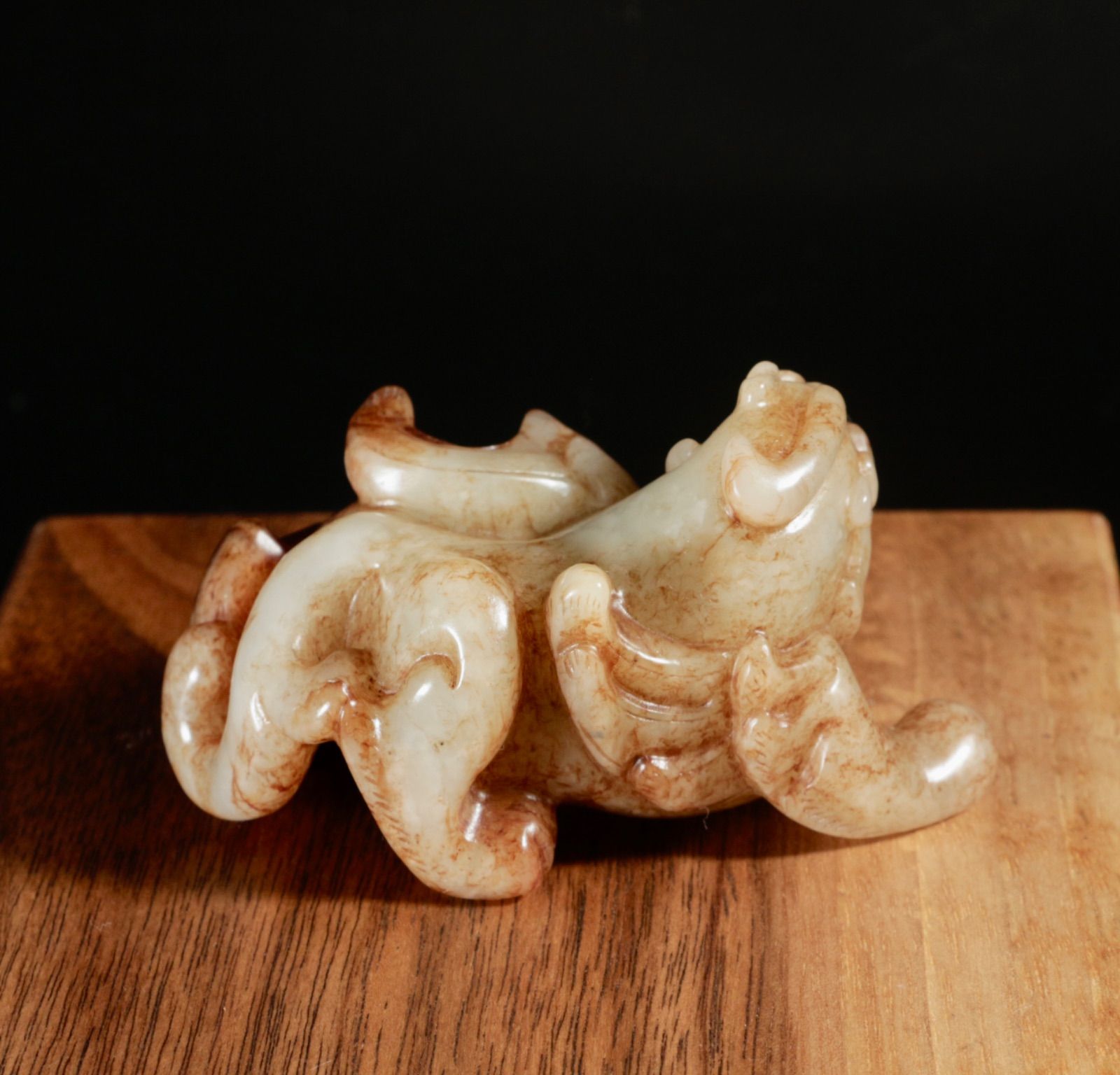 中古 和田玉風 辟邪瑞獣彫刻 把件 玉石製 瑞獣置物 中国美術 古玩