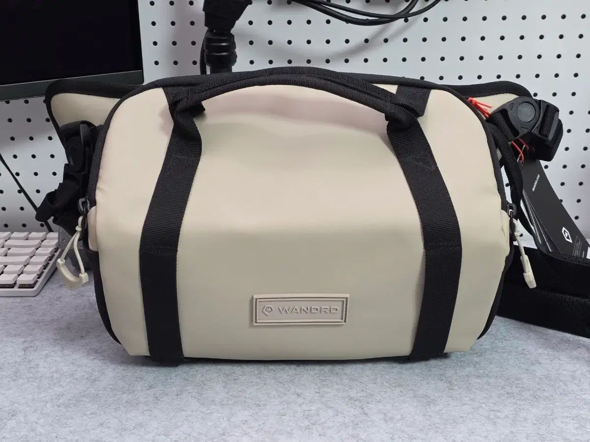 WANDRD ワンダーレッド 6L TAN V2