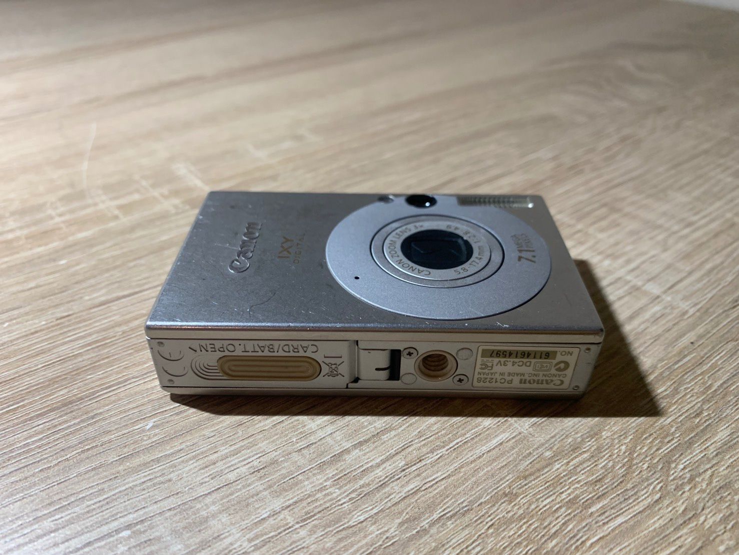 1467 Canon IXY DIGITAL 10 シルバー デジカメ ジャンク品【ネ