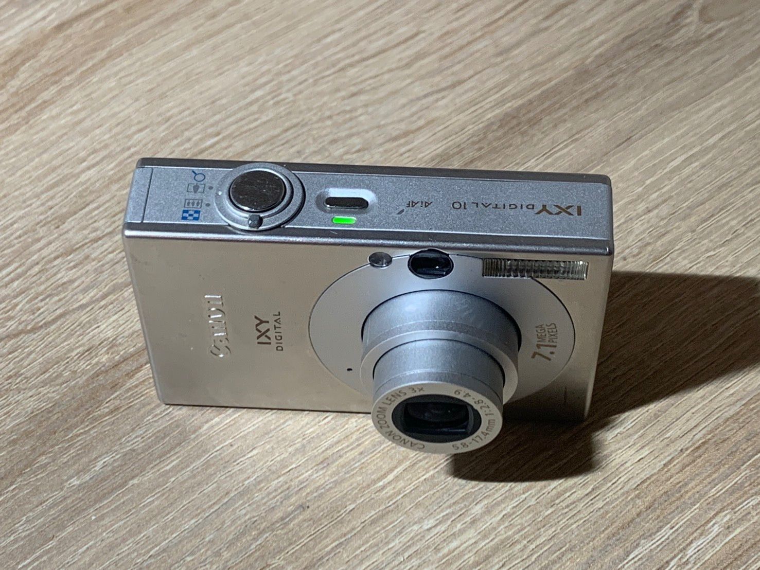 1467 Canon IXY DIGITAL 10 シルバー デジカメ ジャンク品【ネ