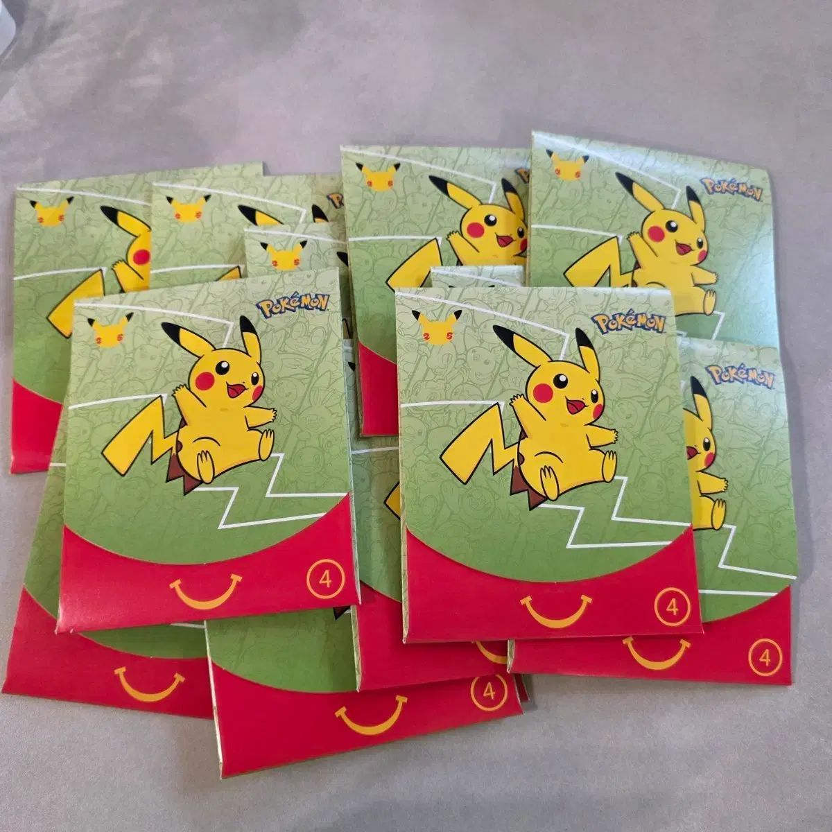 ポケモンカード 25周年 10パック 公式通販 アメリカ マック限定販売 