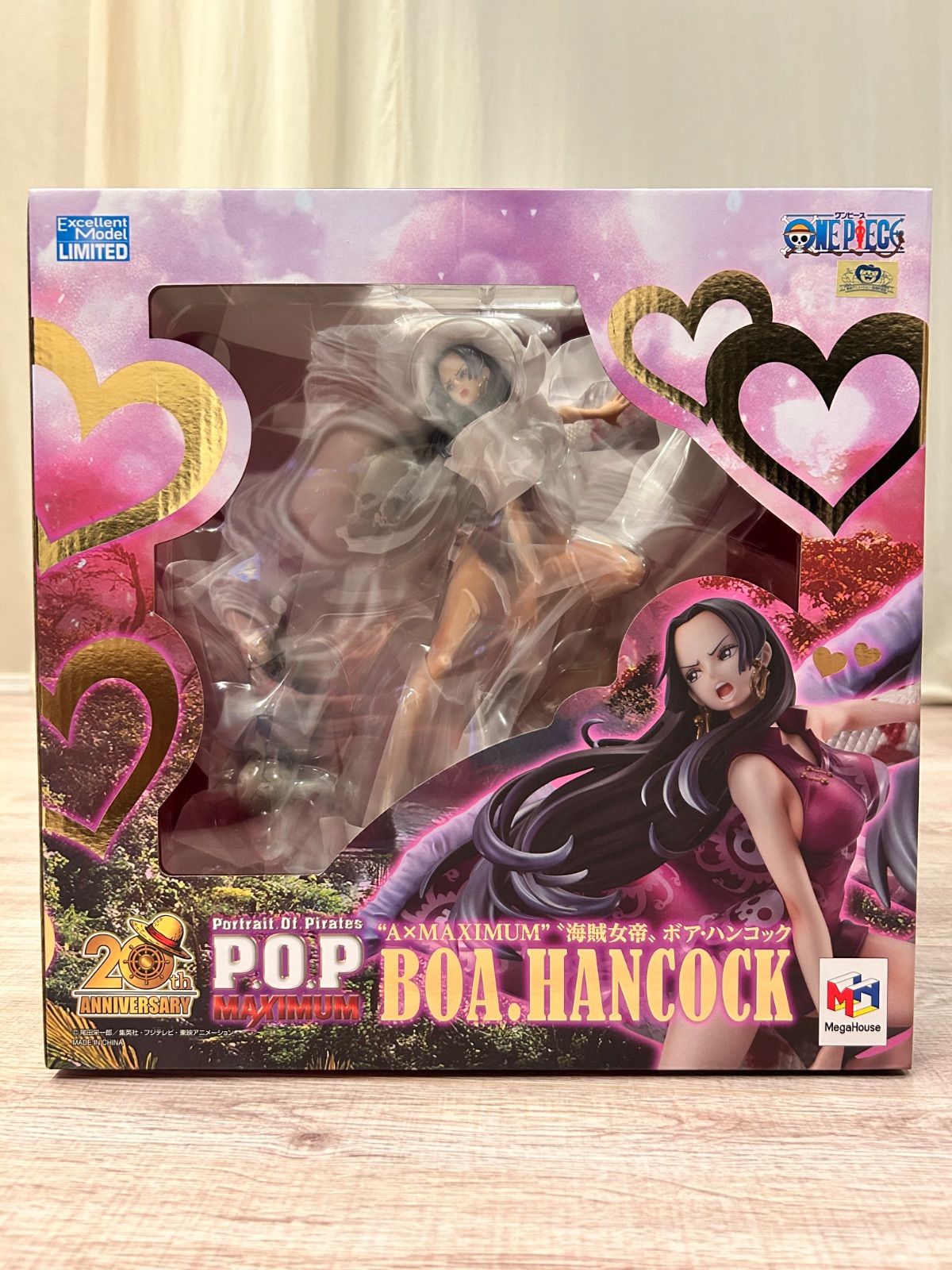 新品未使用】①フィギュア MegaHouse メガハウス A×MAXIMUM” “海賊女帝