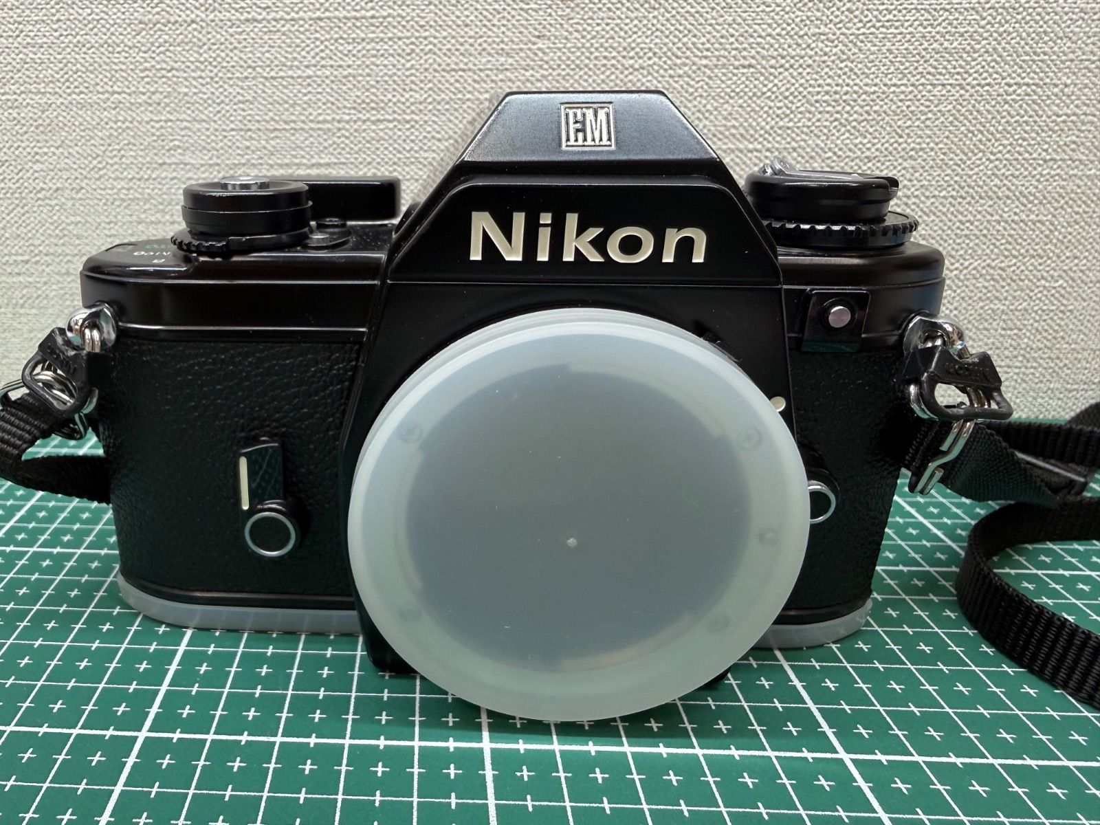 Nikon EM リトルニコン 美品！稼働品！ - メルカリ