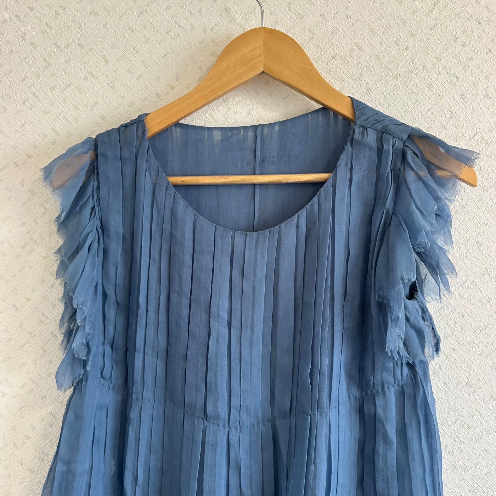 美品】ALBERTA FERRETTIアルベルタフェレッティ ノースリーブブラウス