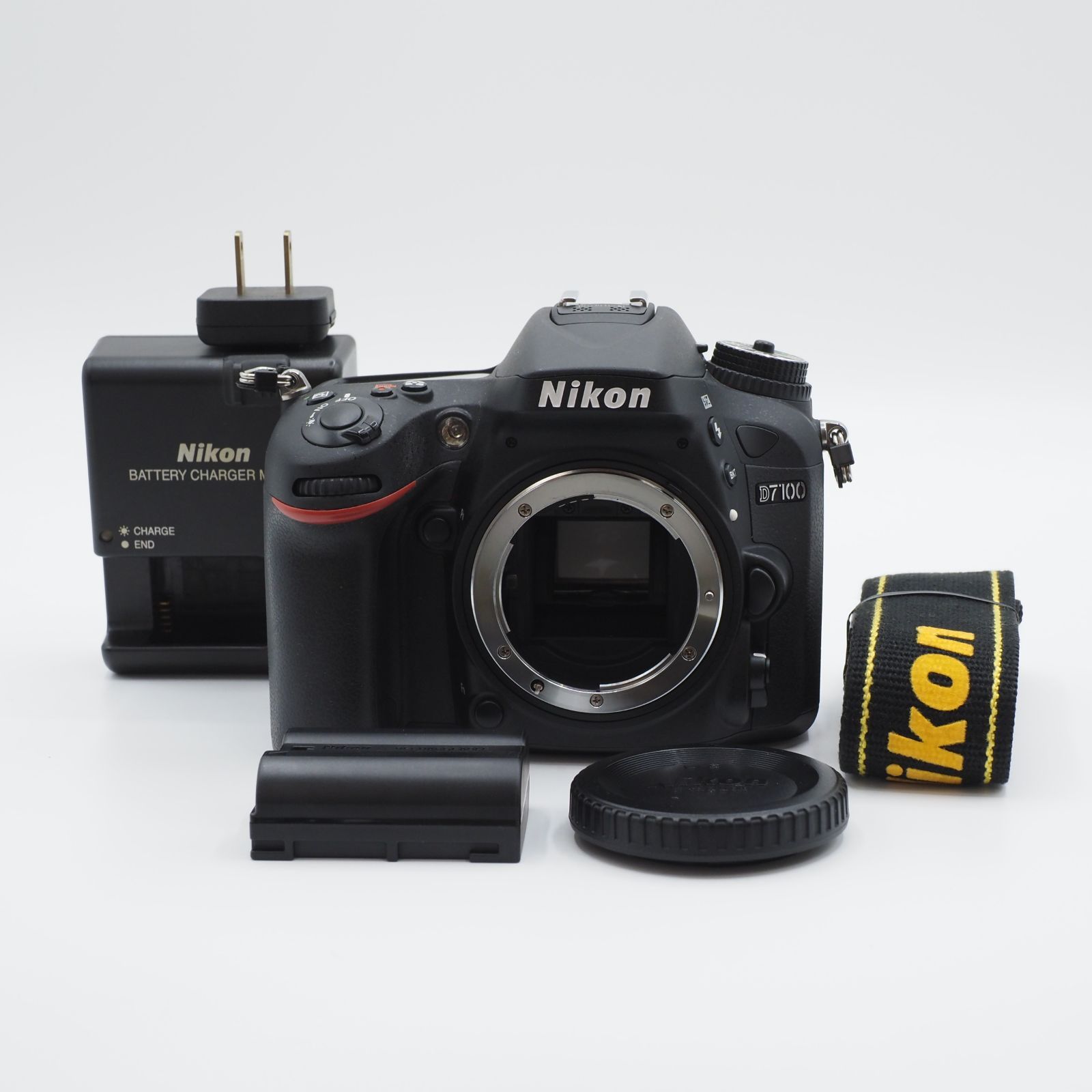 ショット数1,908回 Nikon ニコン D7100 ボディ 新品級 #3177